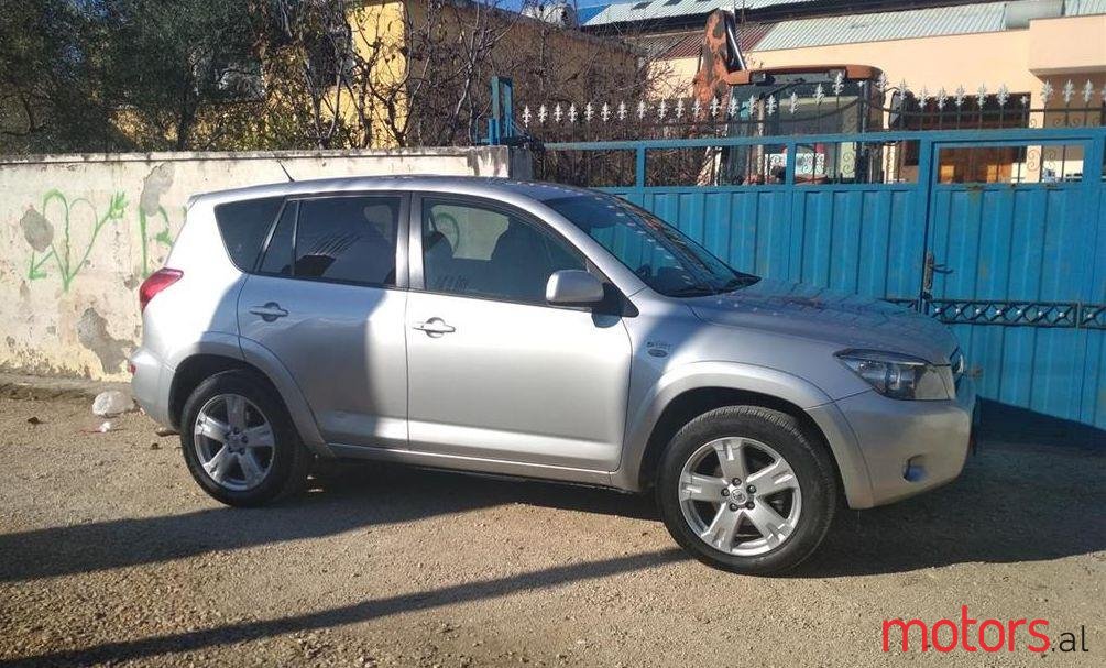 2006' Toyota RAV4 photo #1