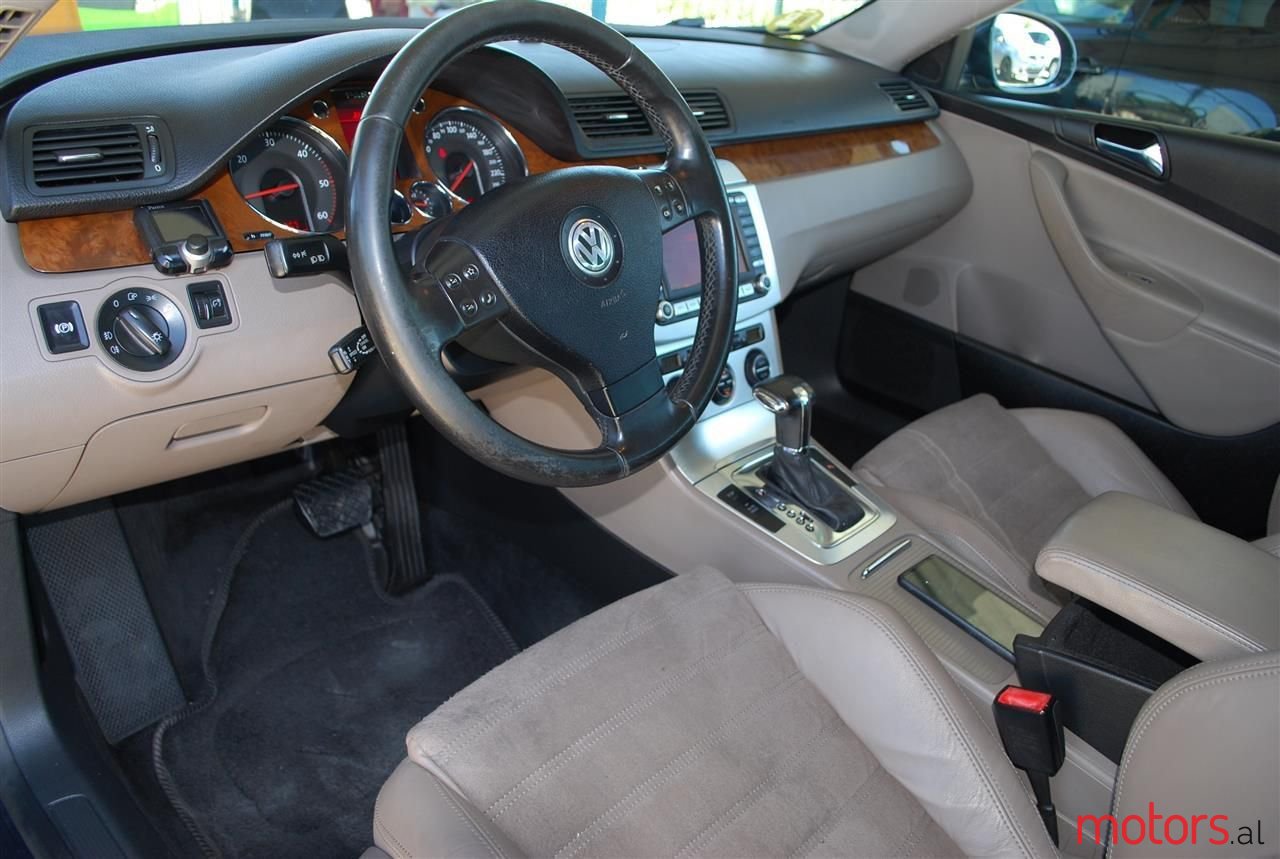 2007' Volkswagen Passat photo #5