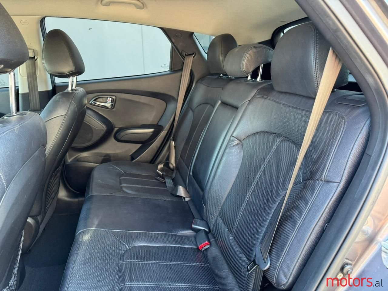 2011' Hyundai Tucson photo #2