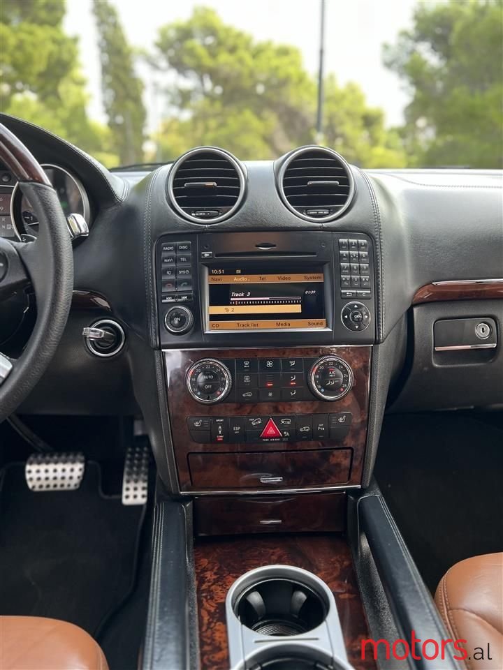 2010' Mercedes-Benz ML 350 photo #5