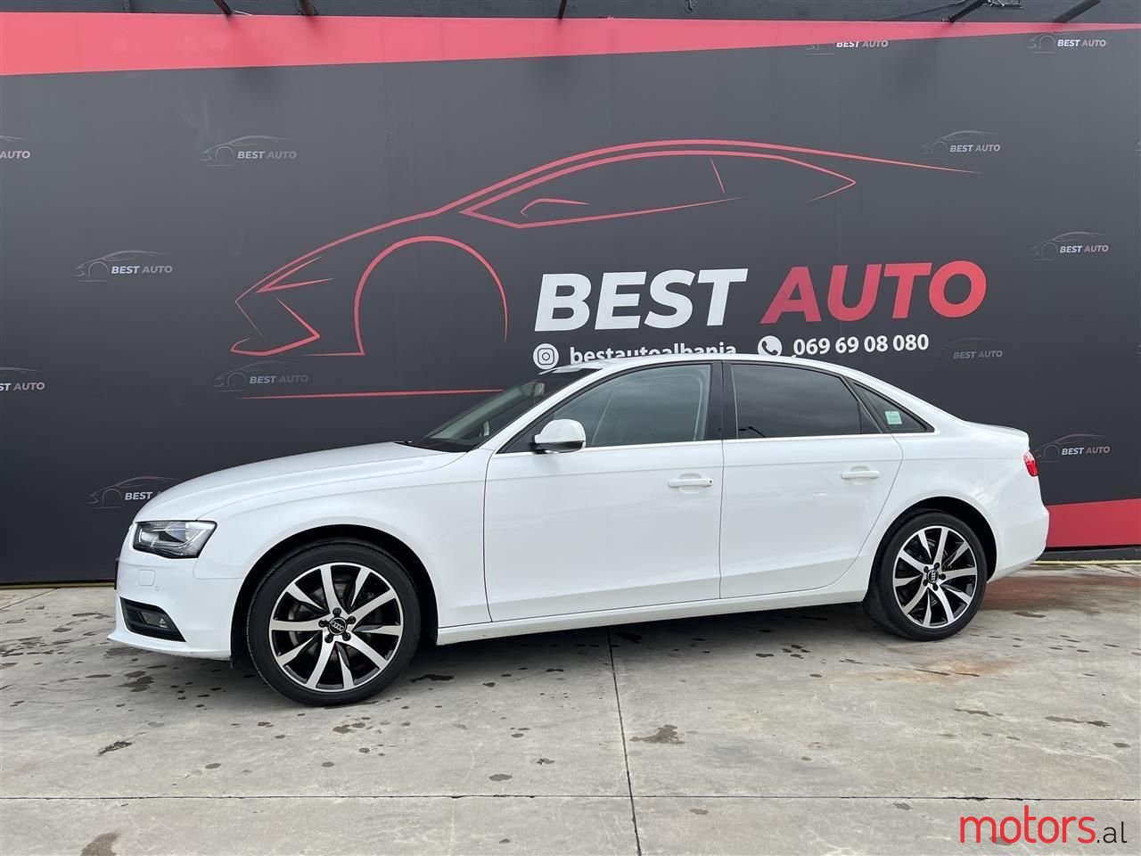 2013' Audi A4 photo #1