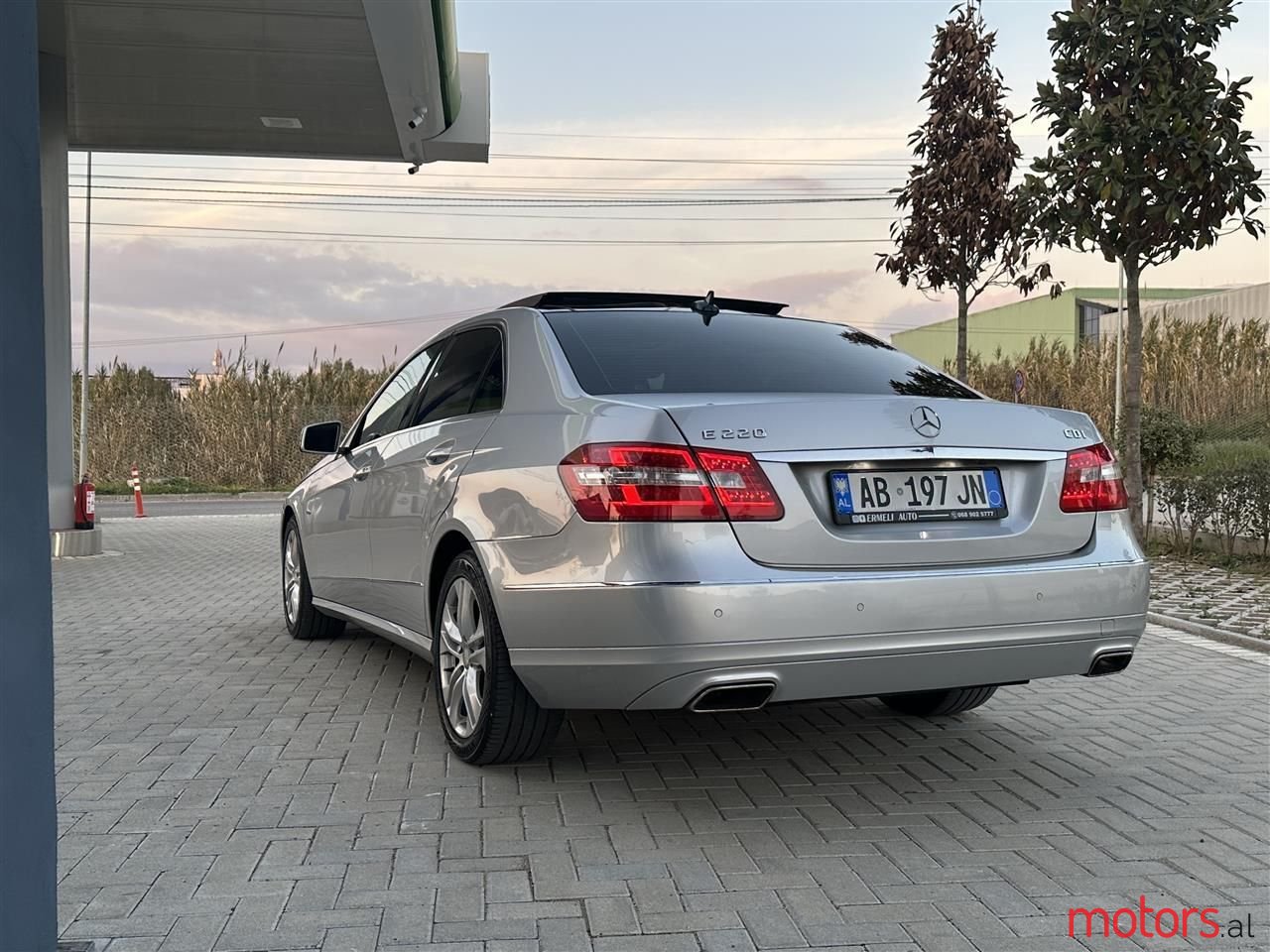 2012' Mercedes-Benz 220 photo #6