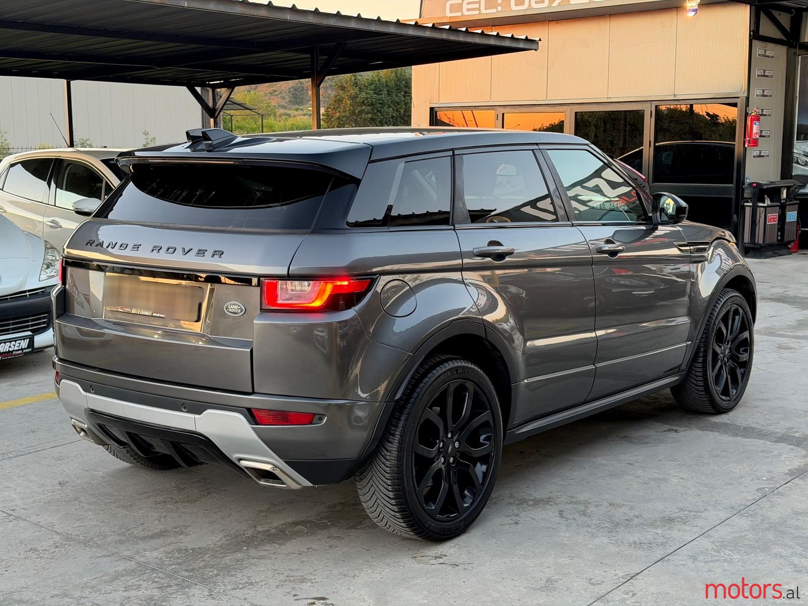 2016' Land Rover Range Rover Evoque photo #3