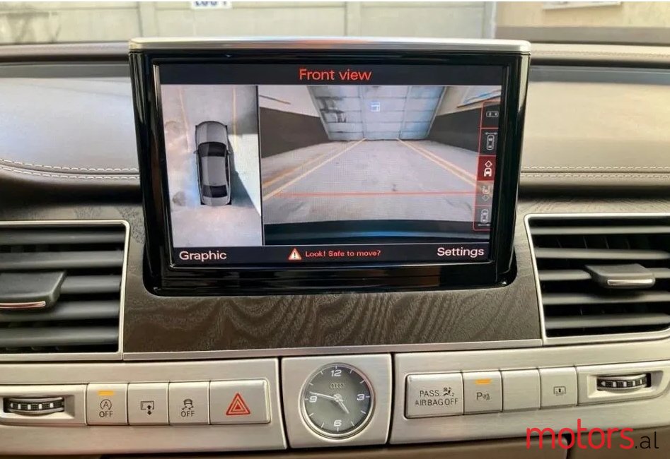 2017' Audi S8 photo #6