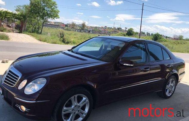 2007' Mercedes-Benz E-Class photo #1