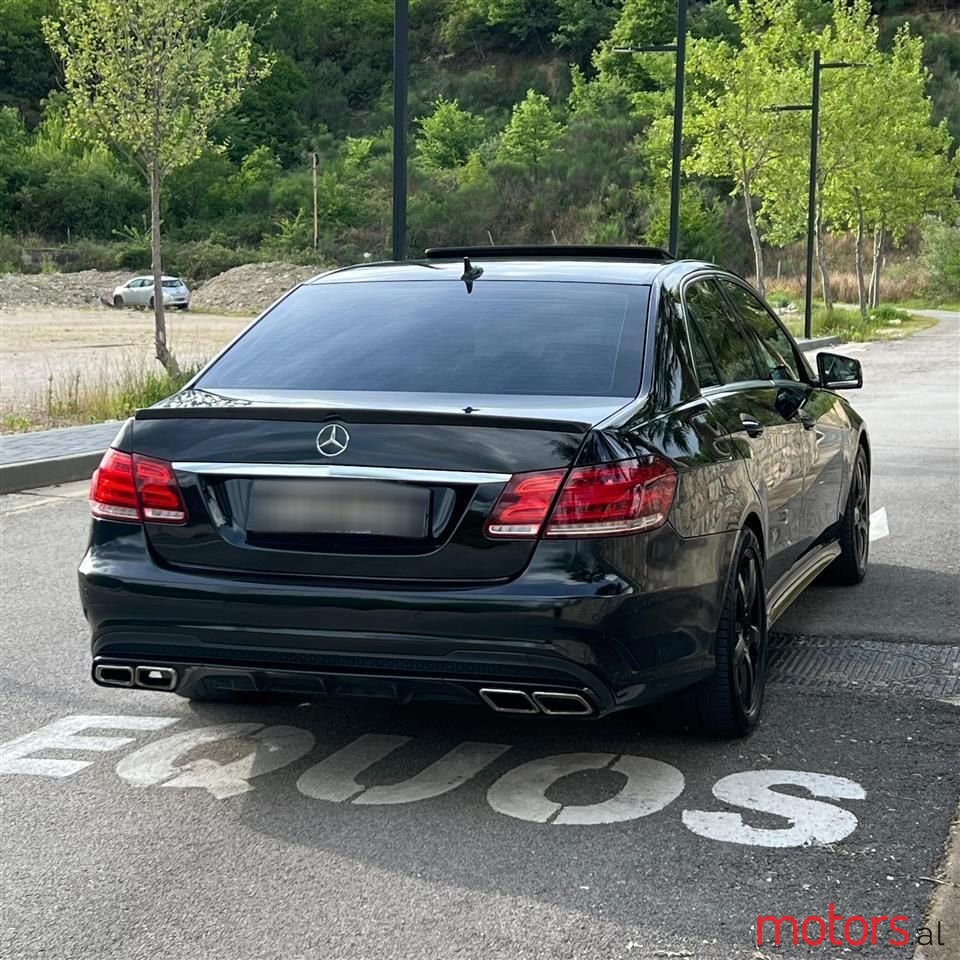 2010' Mercedes-Benz E 350 photo #3