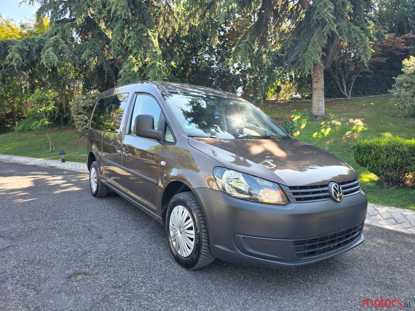 2014' Volkswagen Caddy photo #4