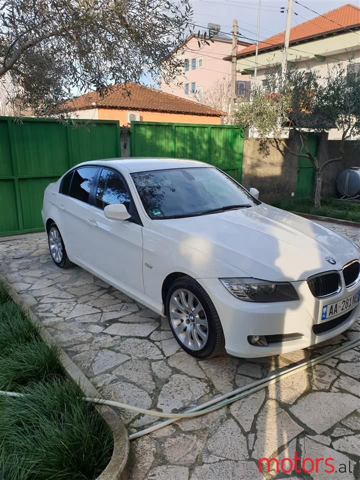 2010' BMW 316 photo #6