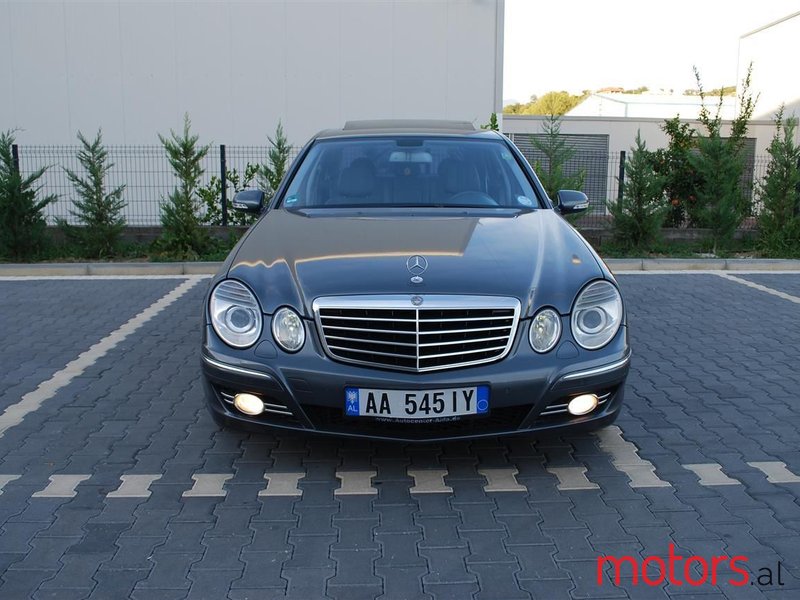 2008' Mercedes-Benz E 320 photo #6