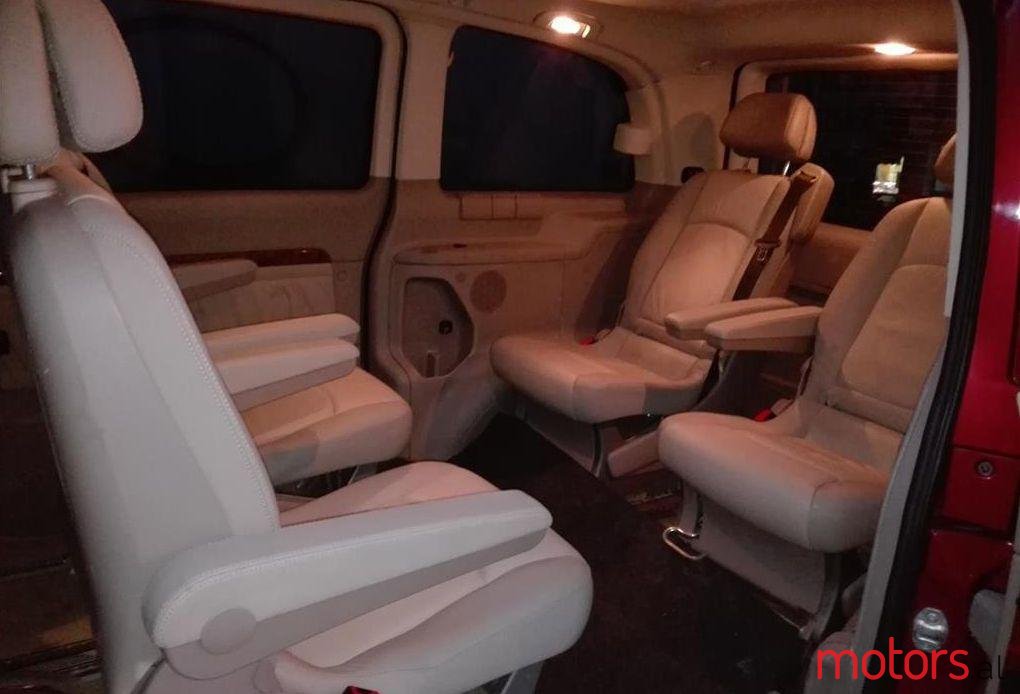 2005' Mercedes-Benz Viano photo #1