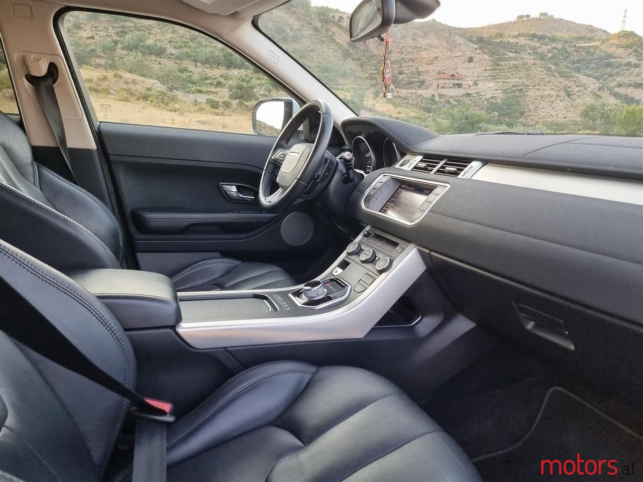 2012' Land Rover Range Rover Evoque photo #4