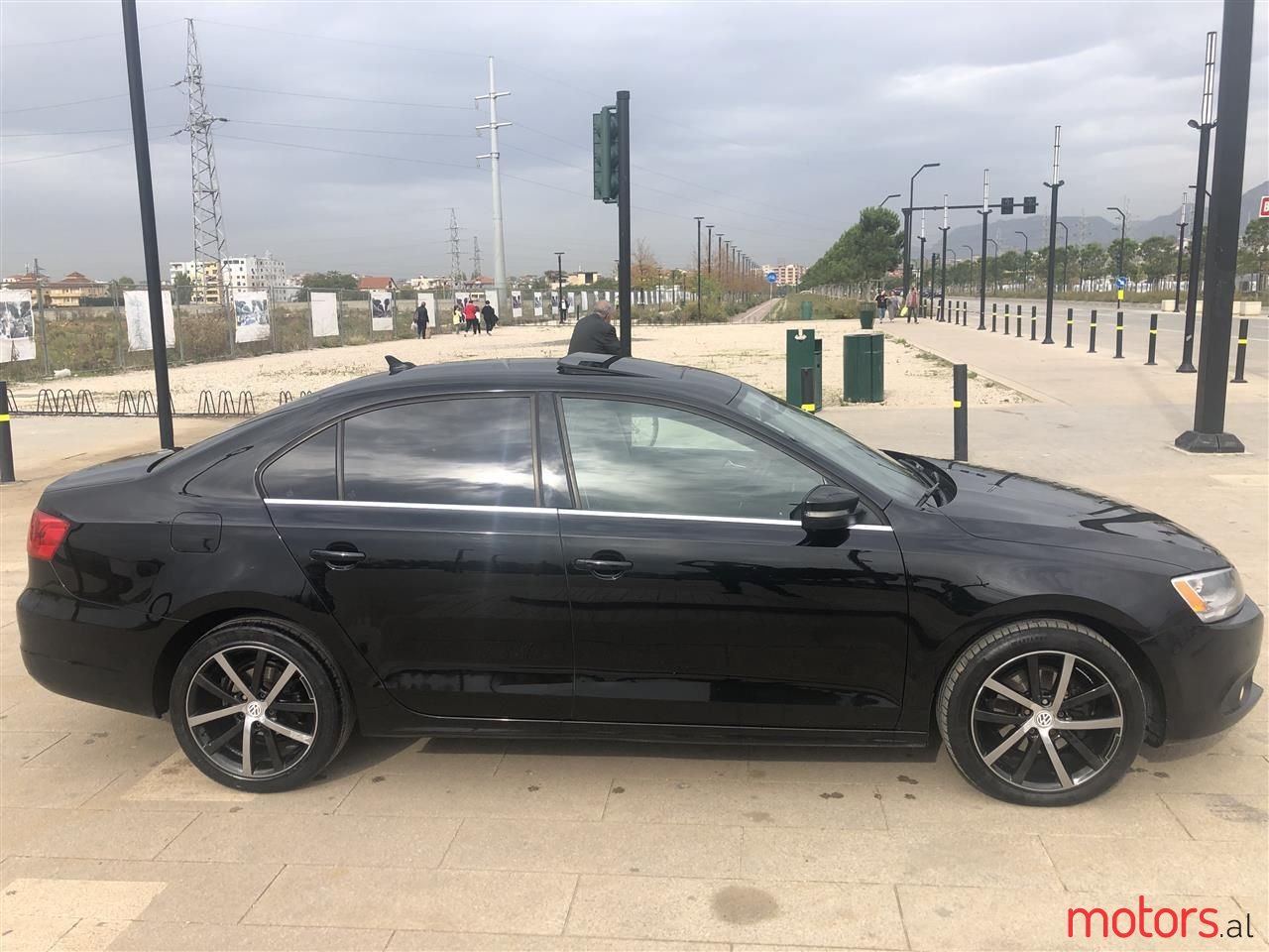 2014' Volkswagen Jetta photo #3