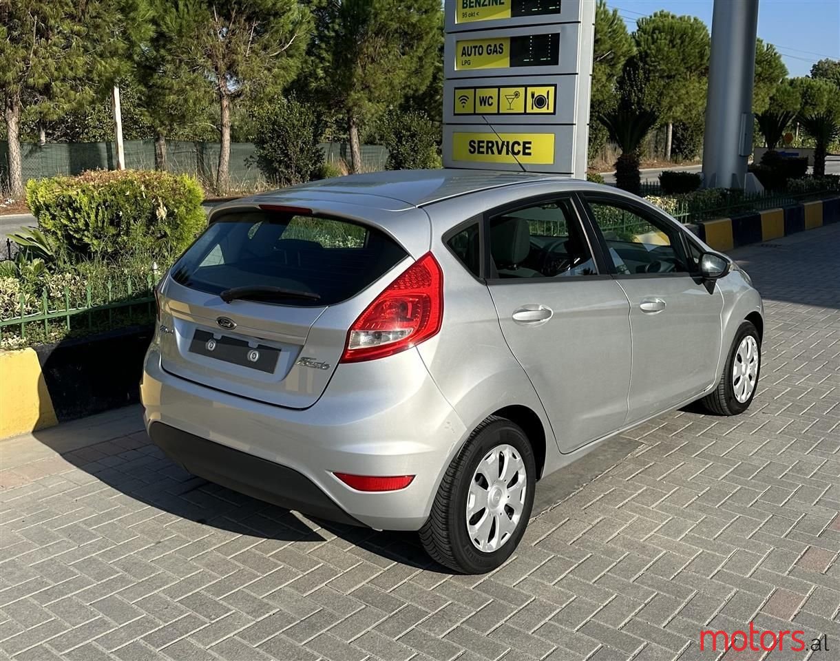 2009' Ford Fiesta photo #5