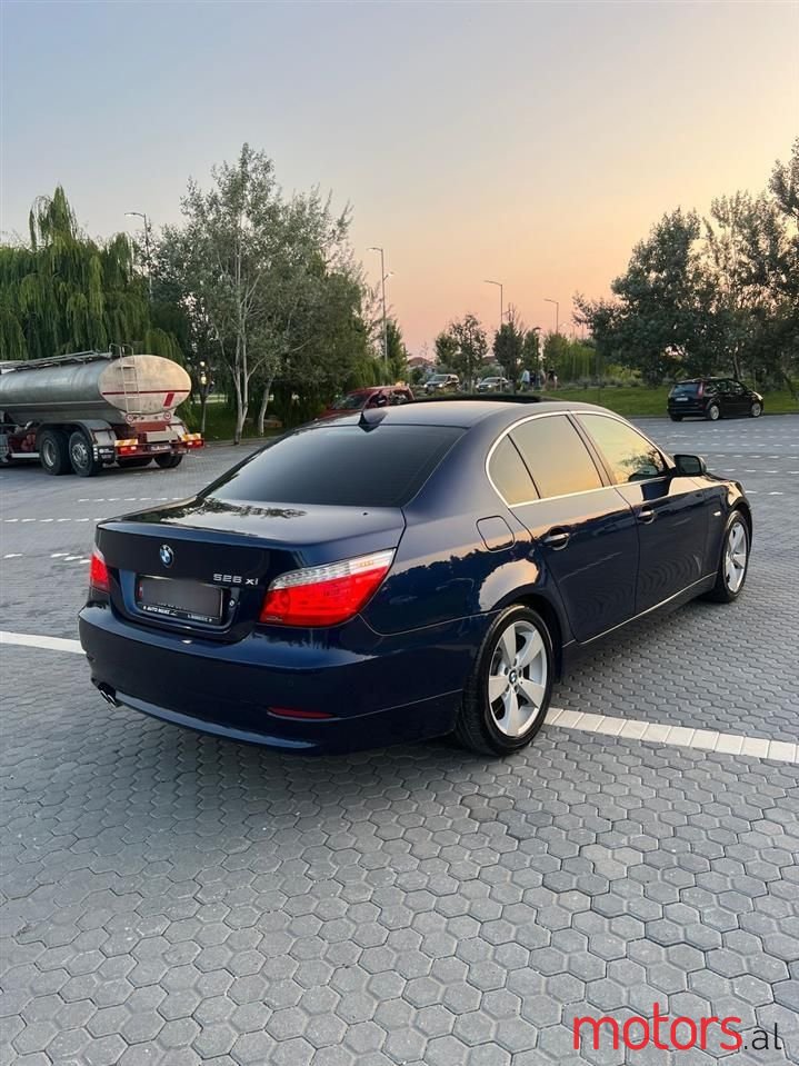 2008' BMW 528 photo #4