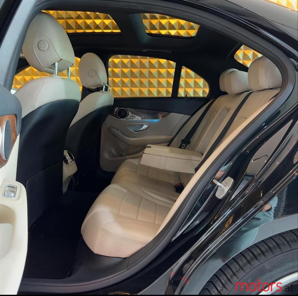 2016' Mercedes-Benz C 300 photo #3