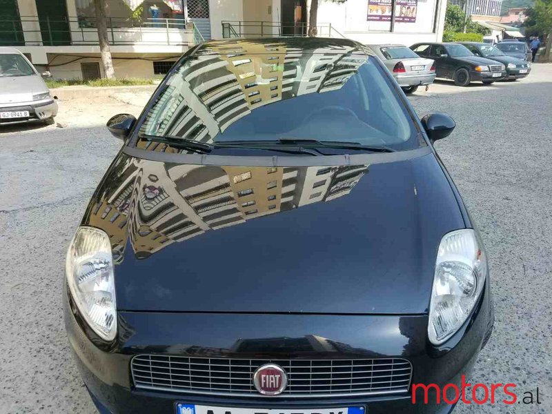 2008' Fiat Punto photo #4