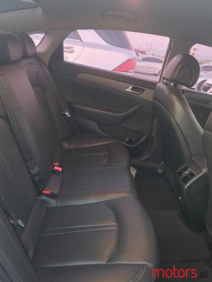 2016' Hyundai Sonata photo #5