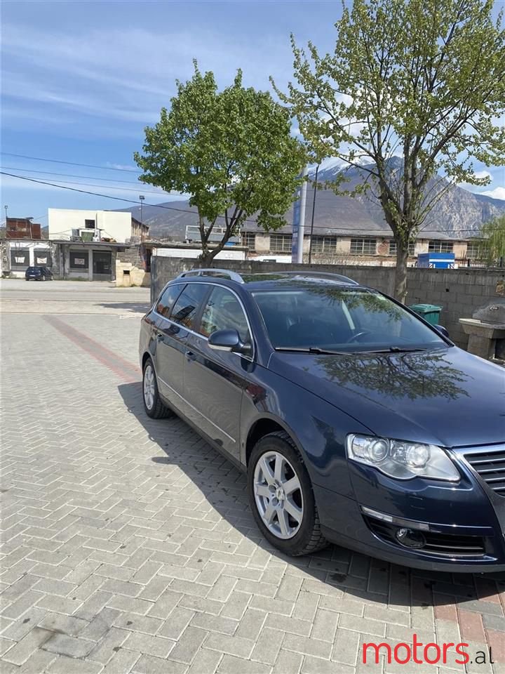 2007' Volkswagen Passat photo #4