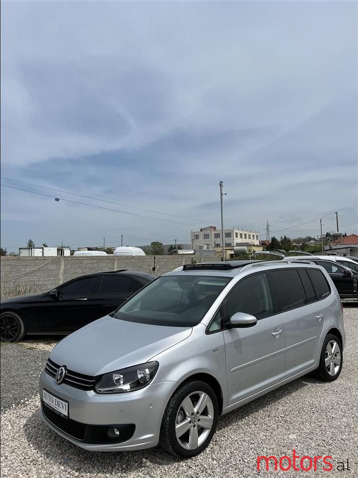 2014' Volkswagen Touran photo #4
