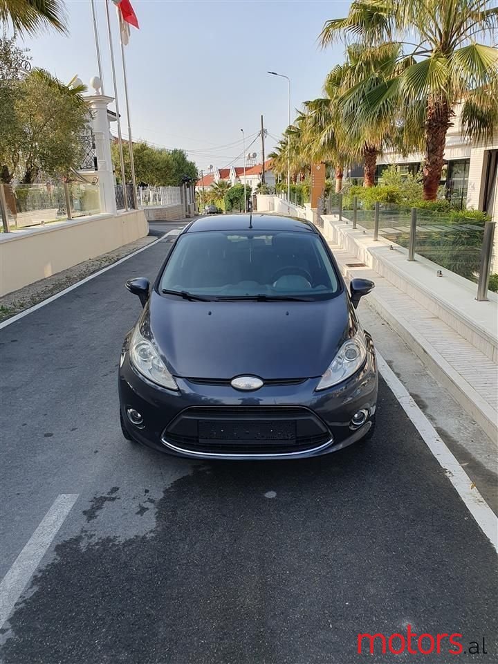 2010' Ford Fiesta photo #1