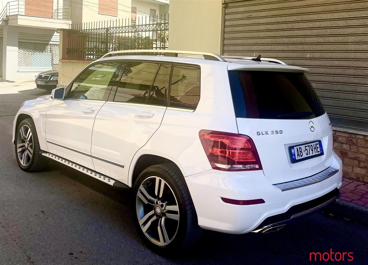 2013' Mercedes-Benz GLK 250 photo #3