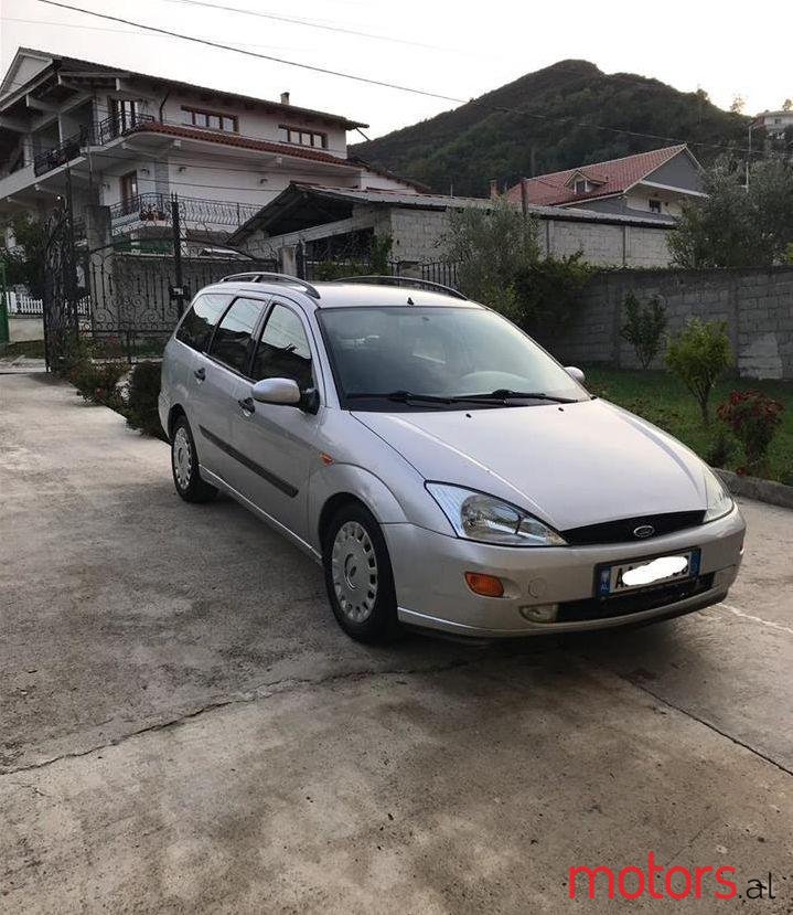 2001' Ford Focus photo #1