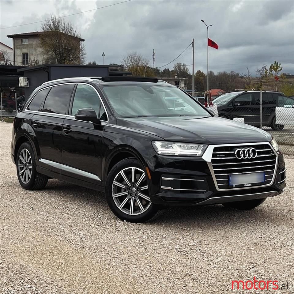 2019' Audi Q7 photo #1