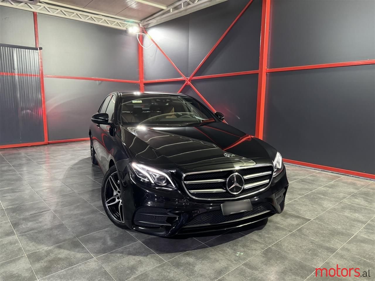 2019' Mercedes-Benz E 220 photo #2
