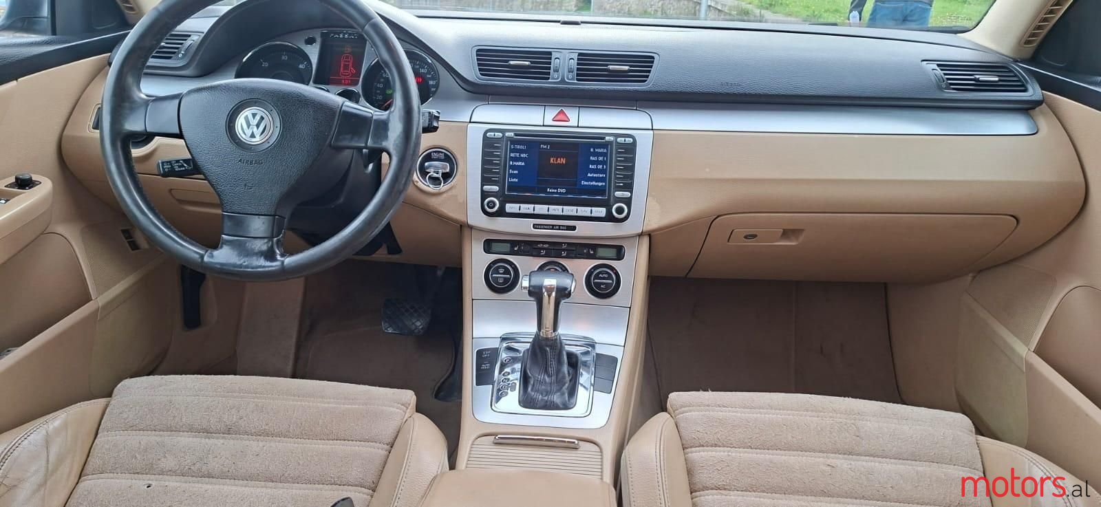 2007' Volkswagen Passat photo #6