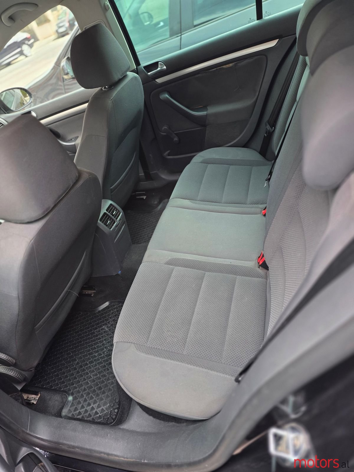 2007' Volkswagen Golf photo #4