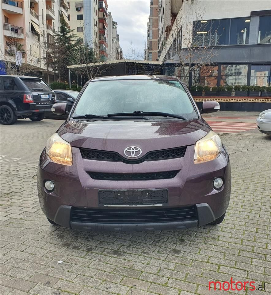 2009' Toyota Urban Cruiser photo #3