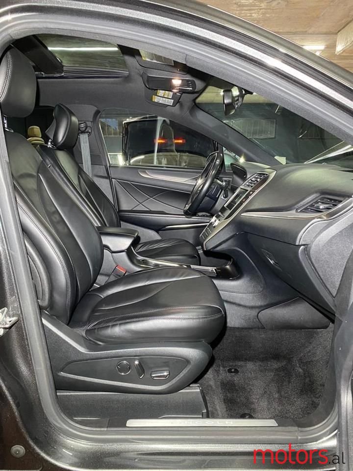 2017' Lincoln MKC photo #6