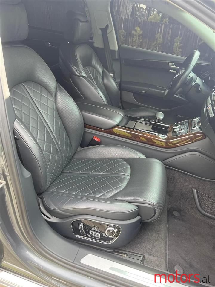 2013' Audi A8 photo #6