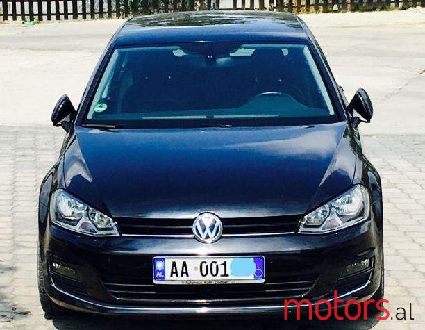 2013' Volkswagen Golf photo #1