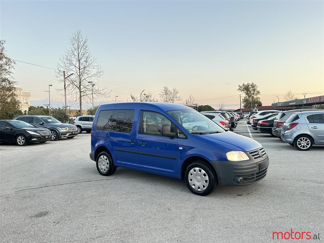 2006' Volkswagen Caddy photo #6