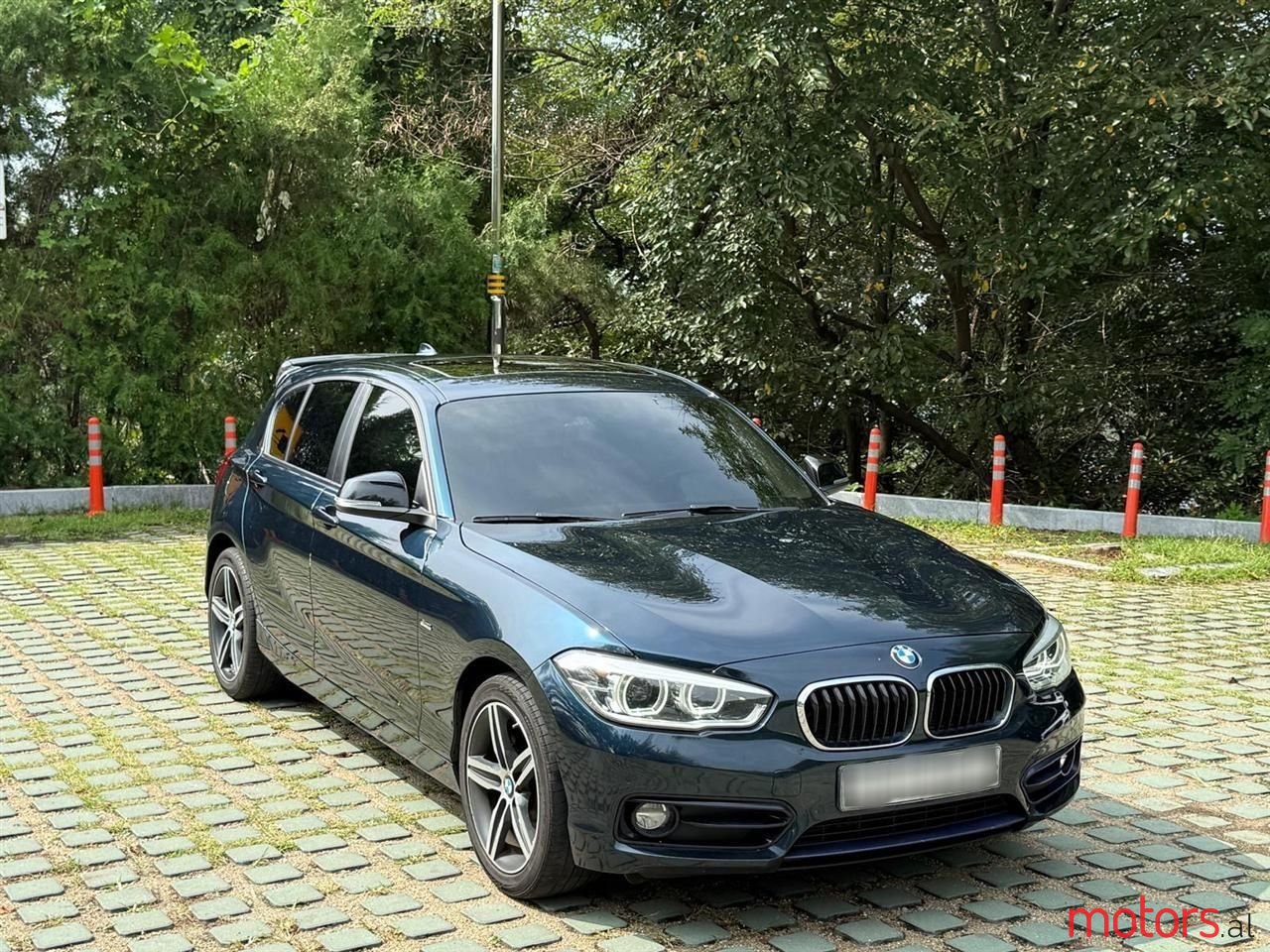 2017' BMW 118 photo #2