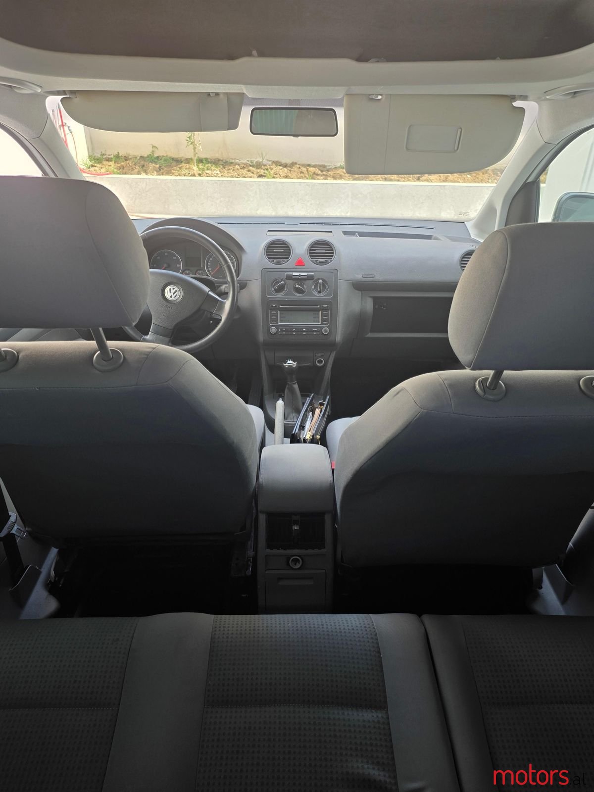 2008' Volkswagen Caddy photo #6