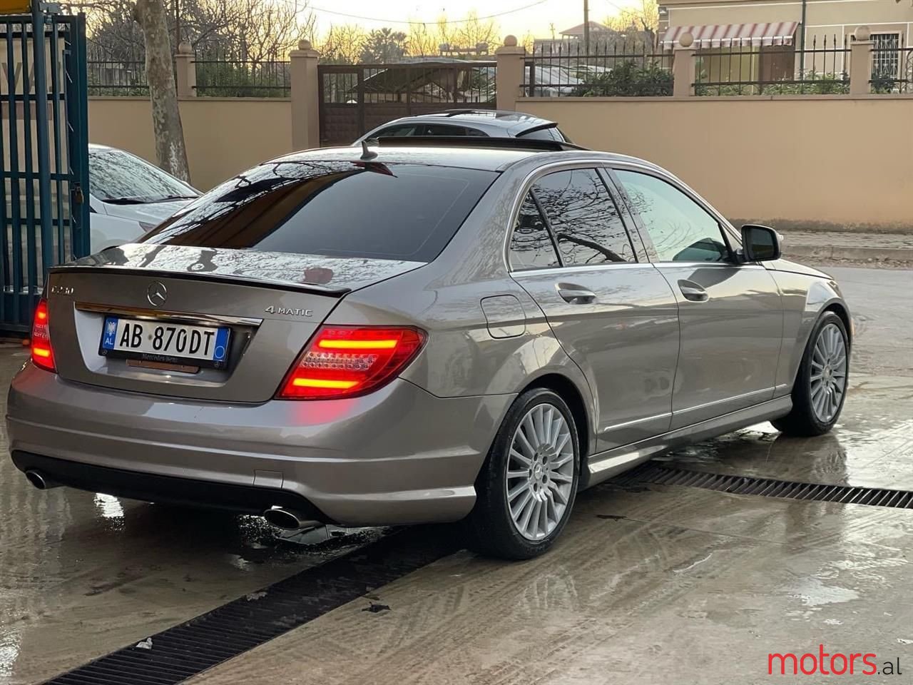 2009' Mercedes-Benz C 230 photo #5