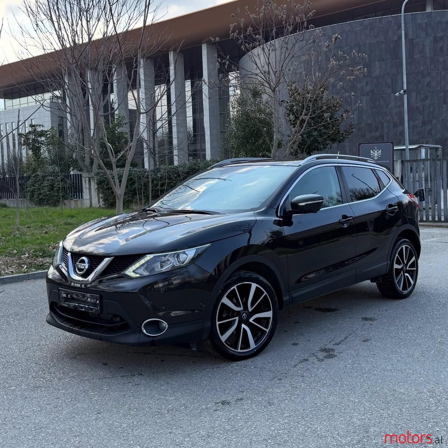 2015' Nissan Qashqai photo #1