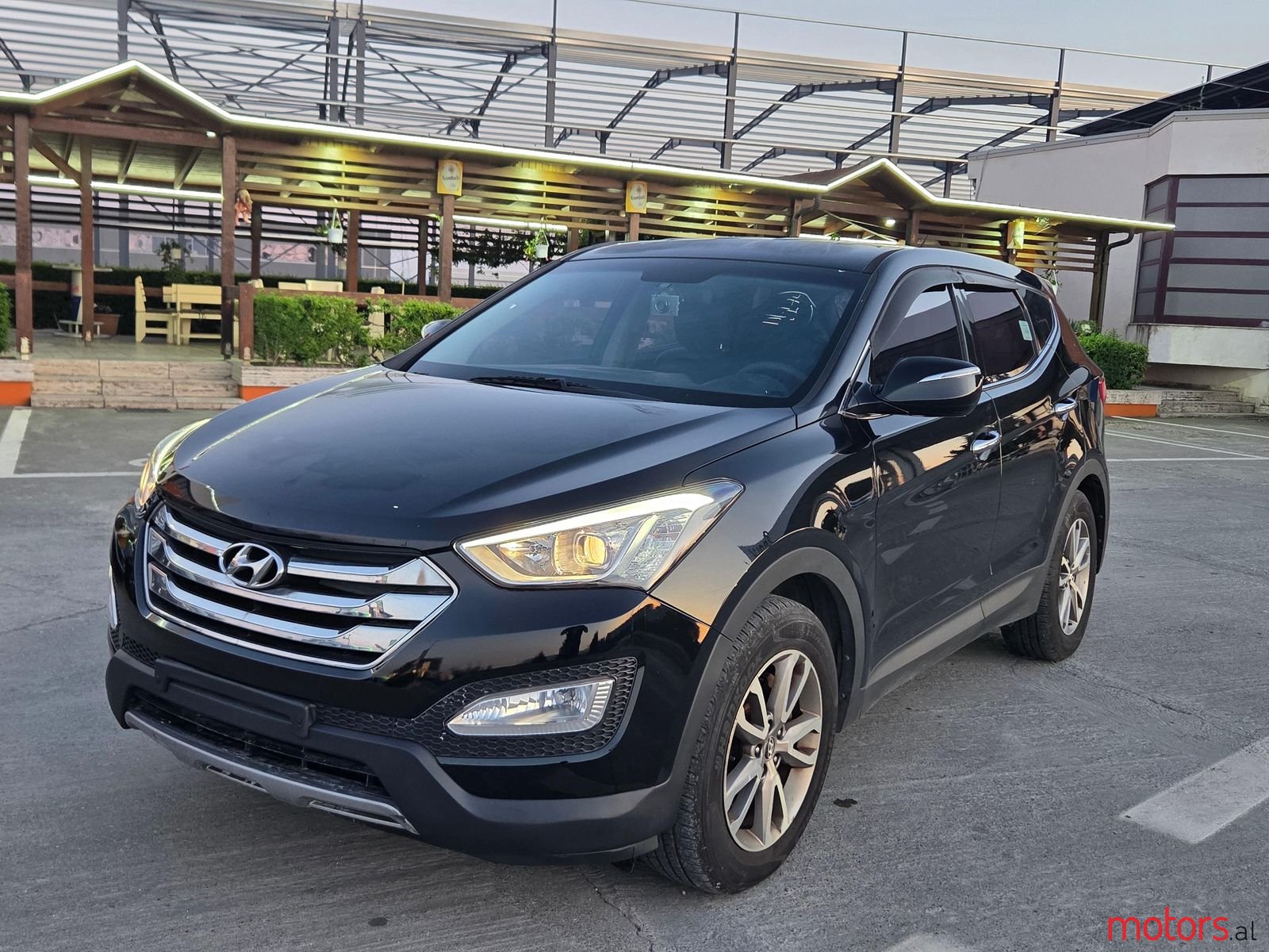 2013' Hyundai Santa Fe photo #1