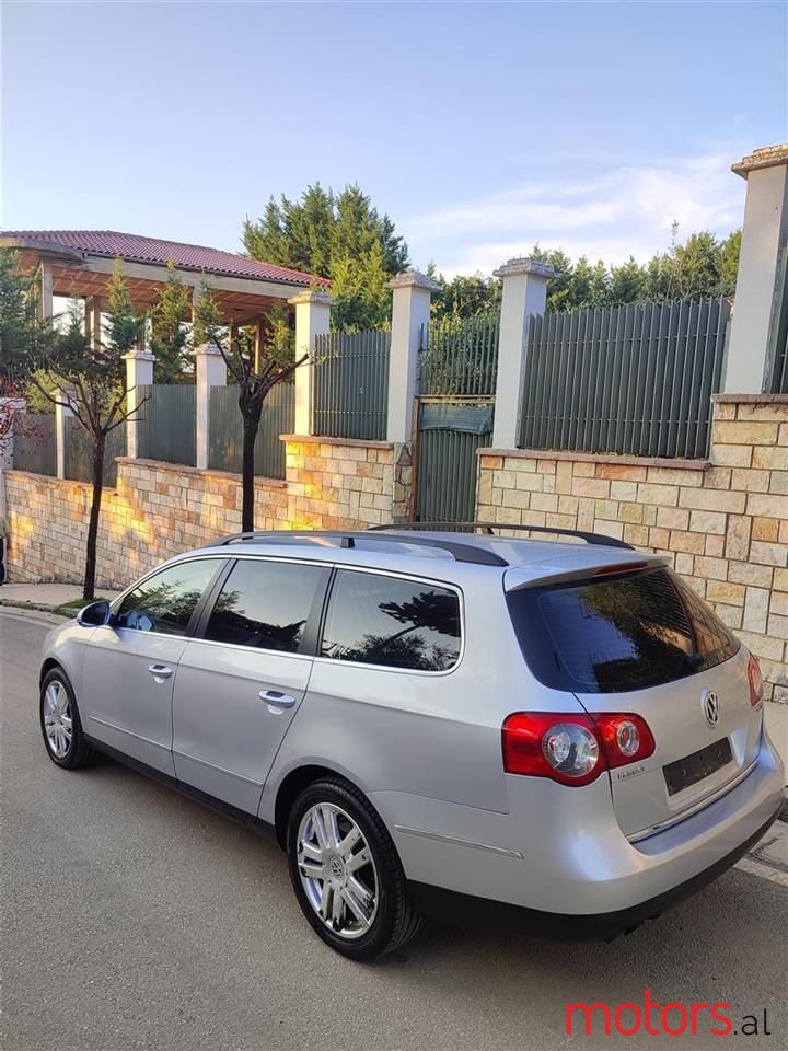 2007' Volkswagen Passat photo #4