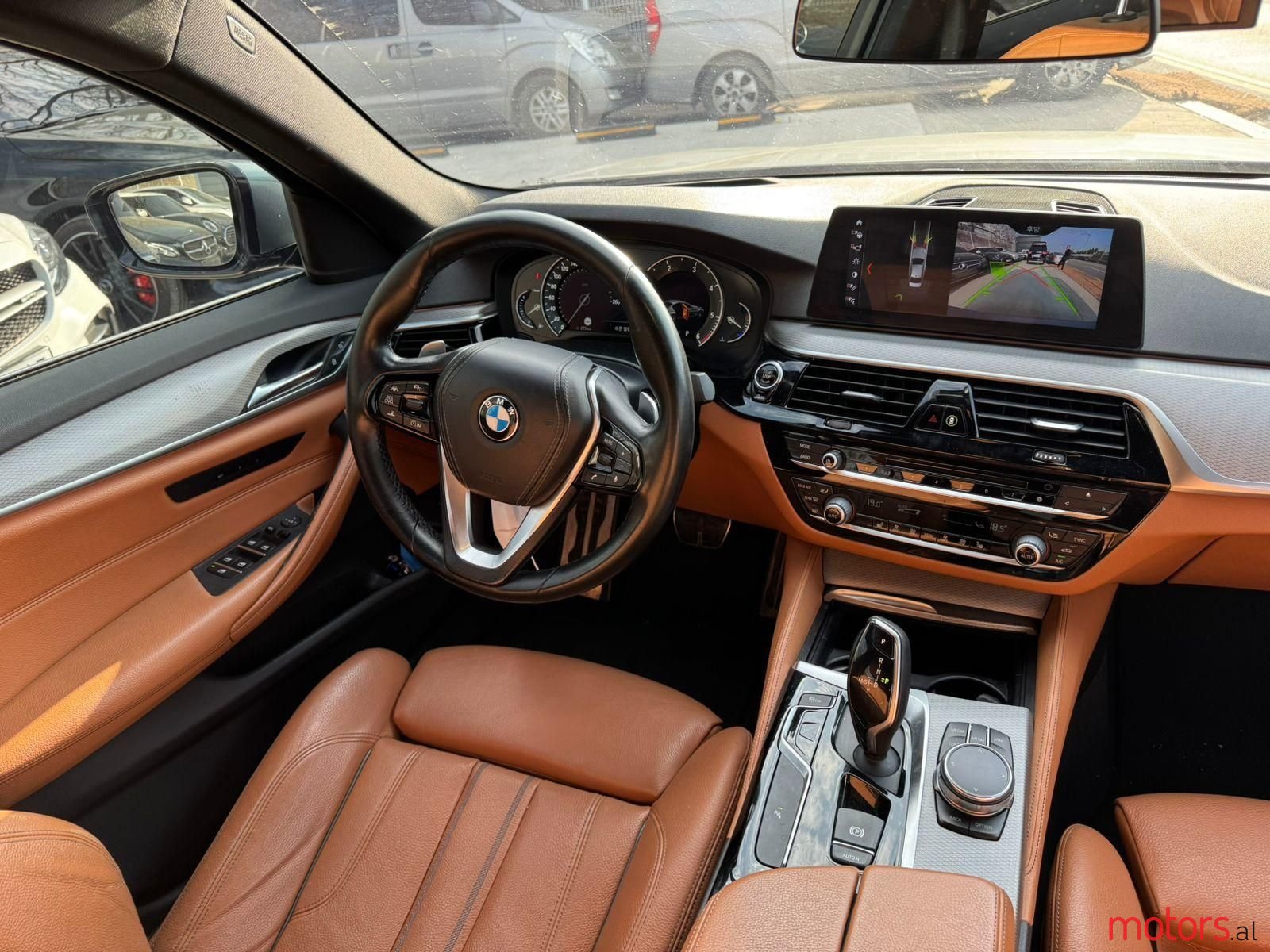 2017' BMW 520 photo #5