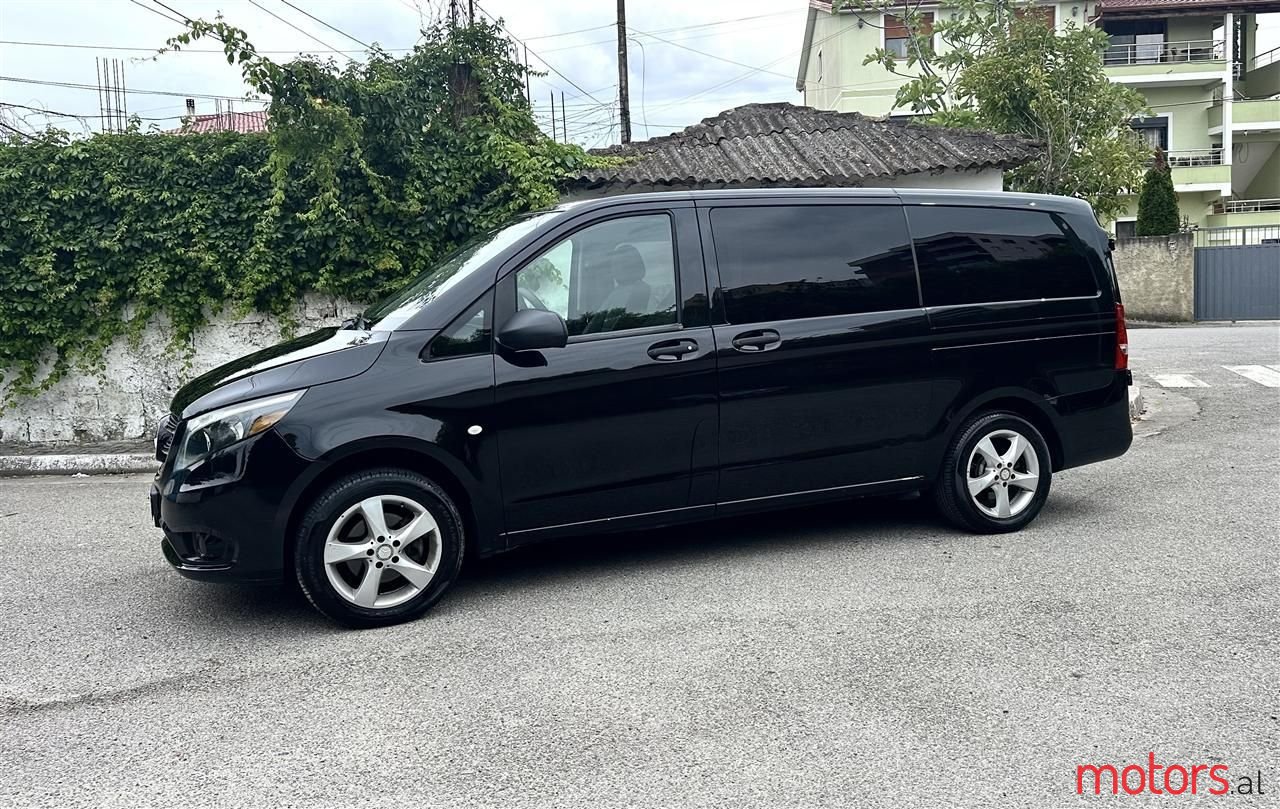 2018' Mercedes-Benz V 200 photo #5