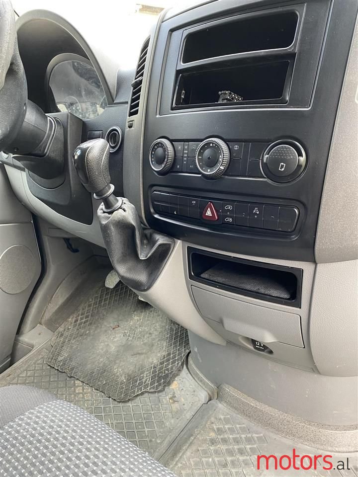 2010' Mercedes-Benz Sprinter photo #6