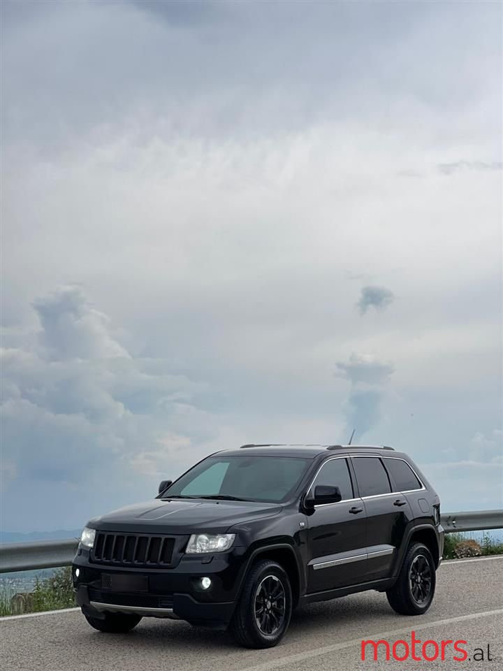 2012' Jeep Grand Cherokee photo #1