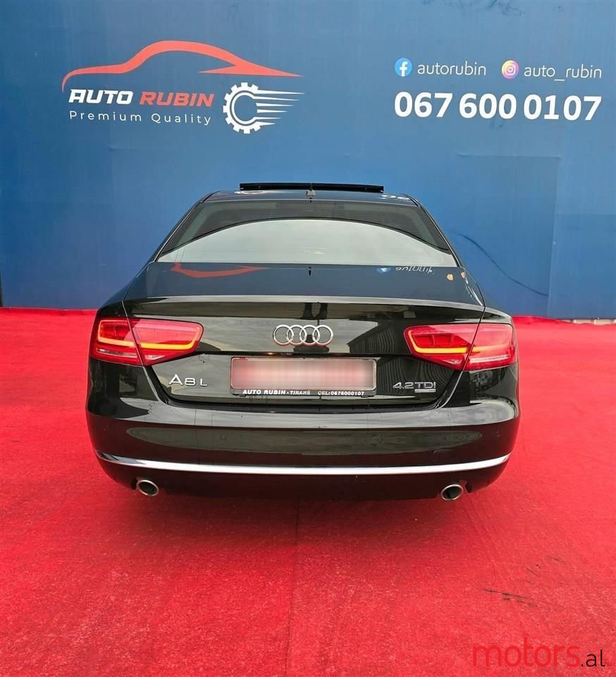 2013' Audi A8 photo #4