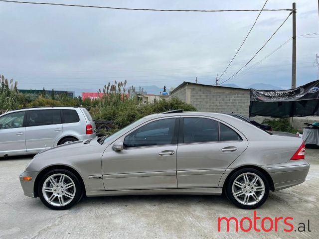 2007' Mercedes-Benz C-Class photo #4