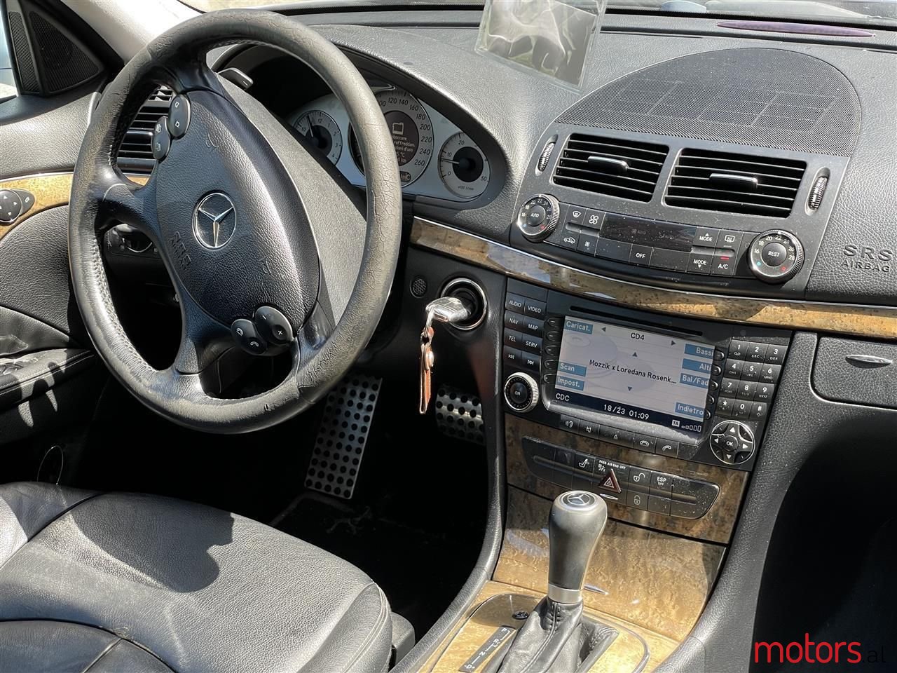 2007' Mercedes-Benz E 320 photo #2