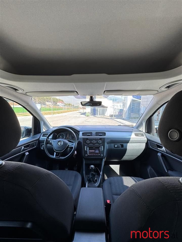 2016' Volkswagen Caddy photo #6