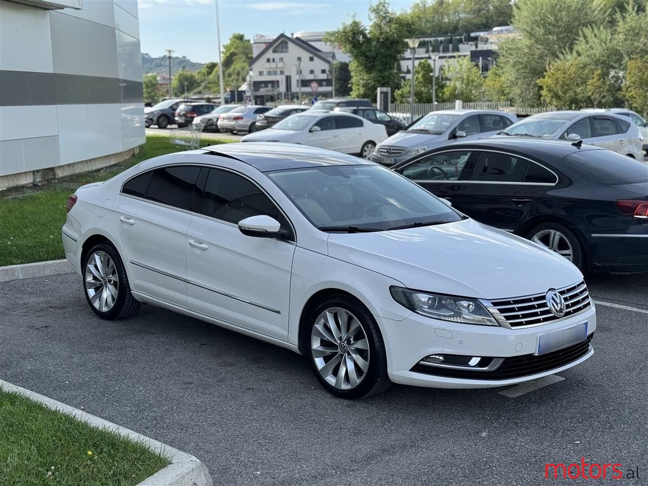 2013' Volkswagen Passat photo #2